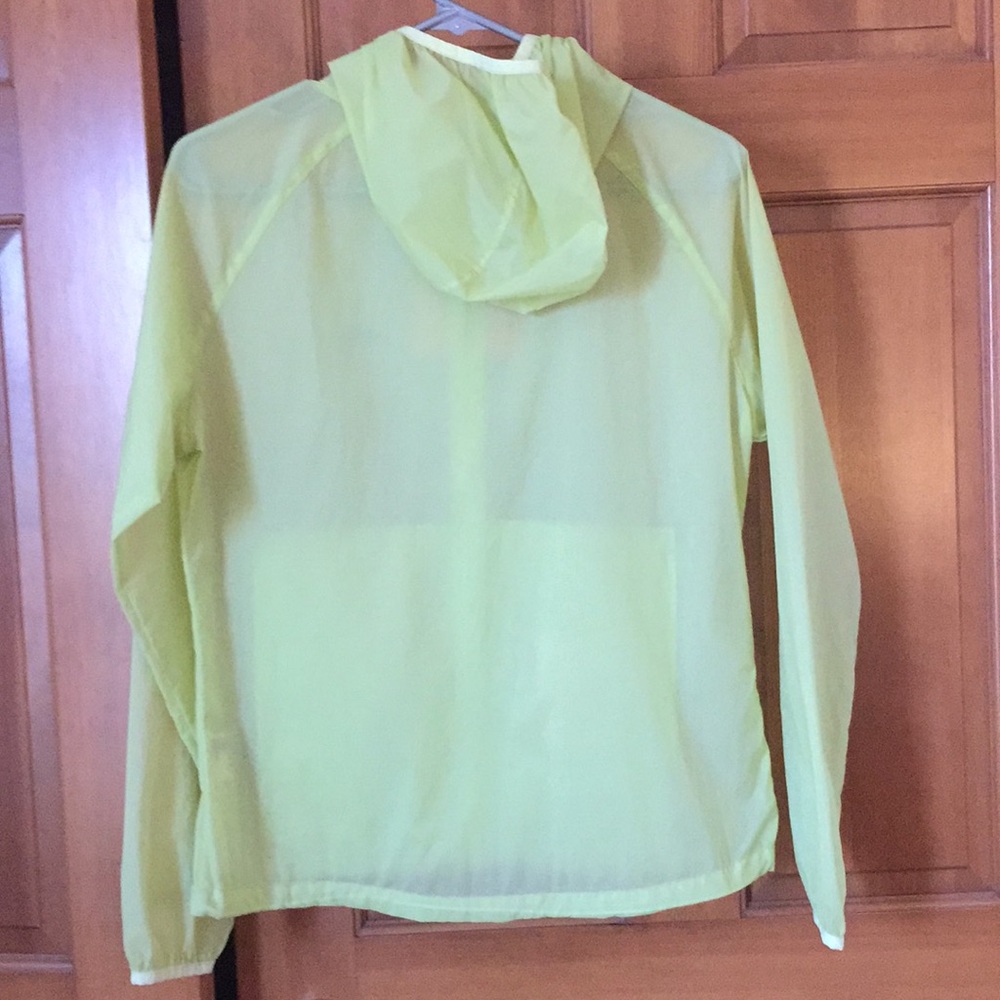 Running jacket/windbreaker - Picture 3 of 3